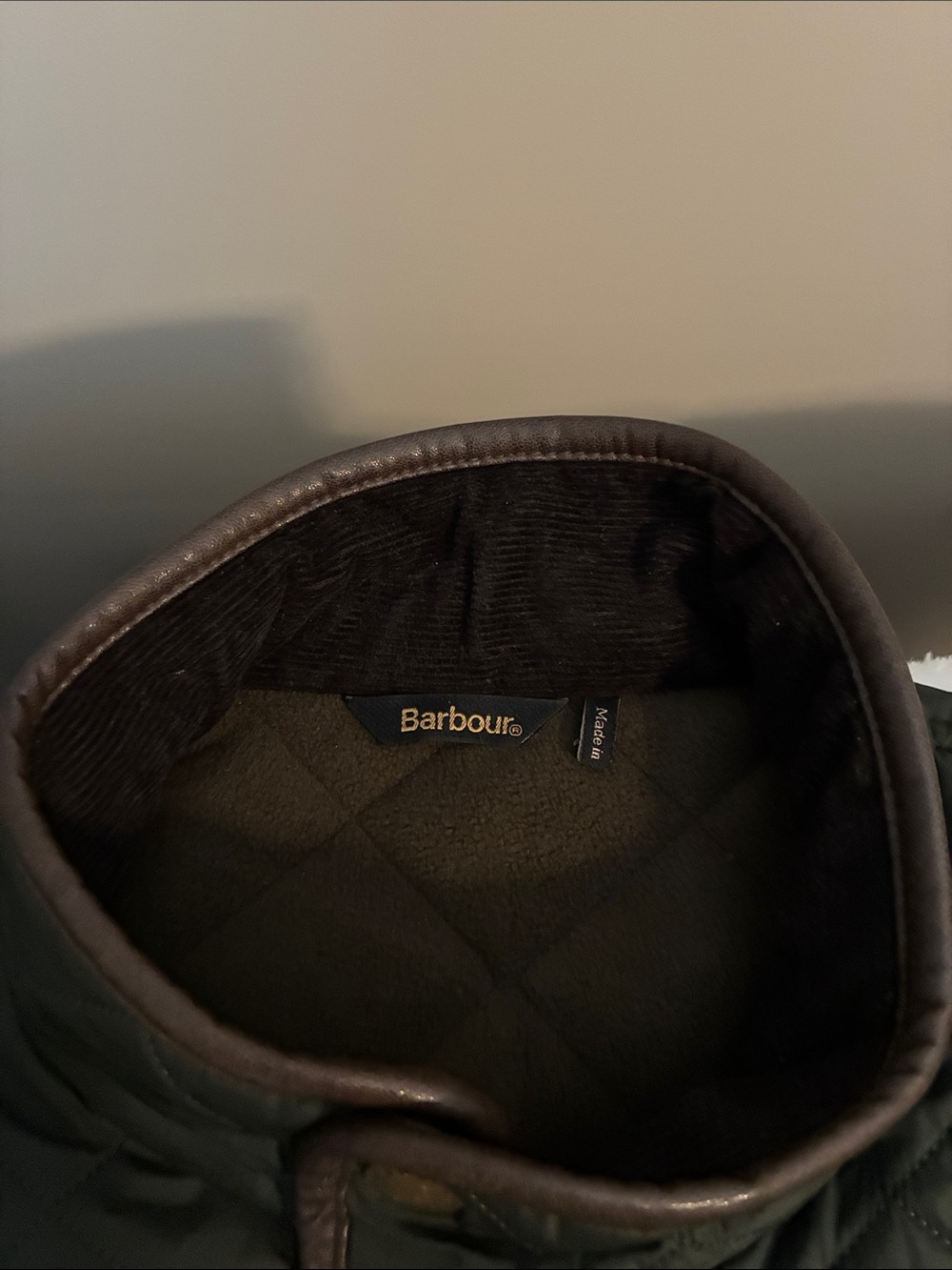 Barbour Dark Green Quilted Lightweight Jacket - Picture 2 of 16